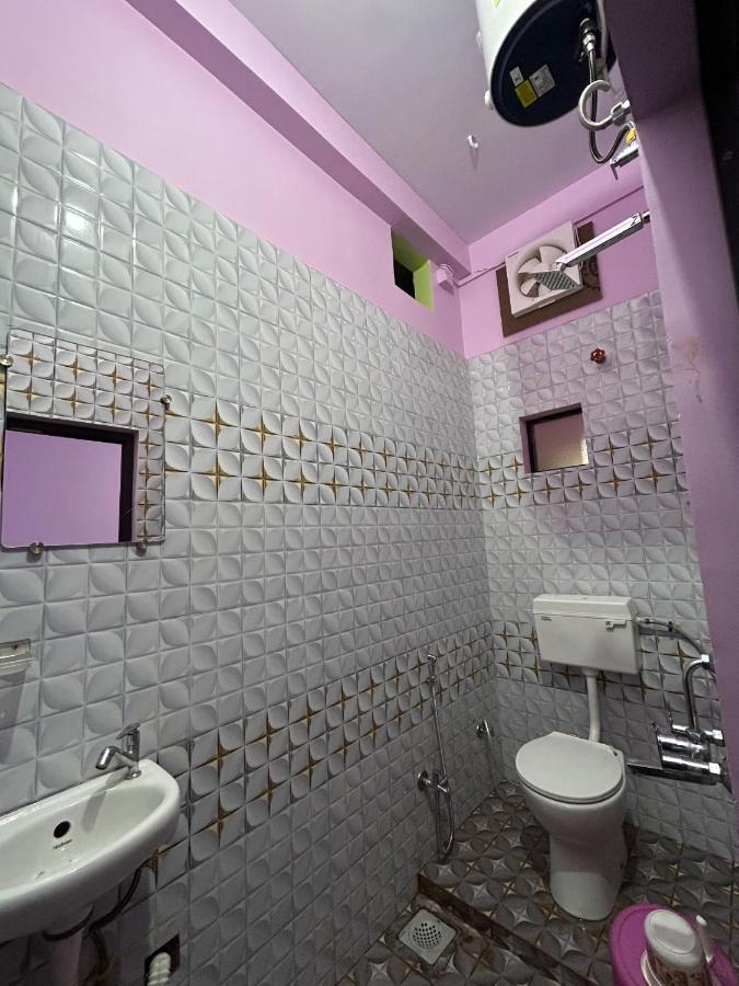 Hotel Shri Kunj Ujjain Bagian luar foto