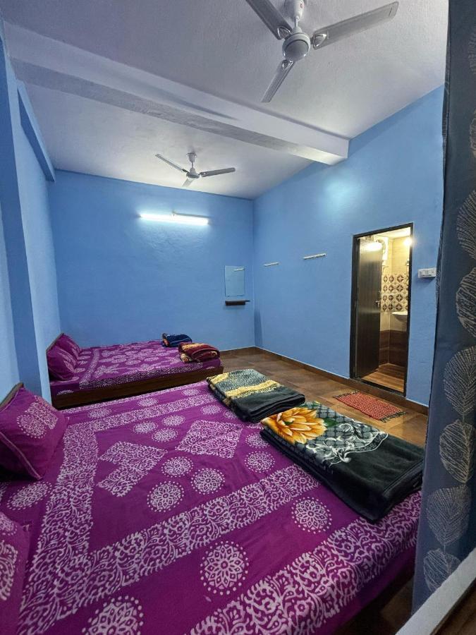 Hotel Shri Kunj Ujjain Bagian luar foto